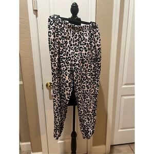 Simply vera, Vera Wang leopard print pajama pants
